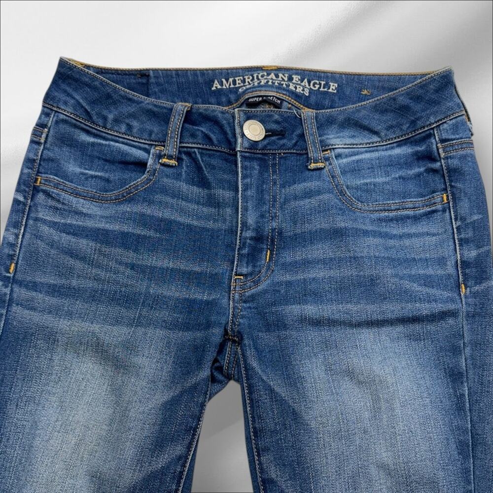 AMERICAN EAGLE Women’s 2 JEGGING